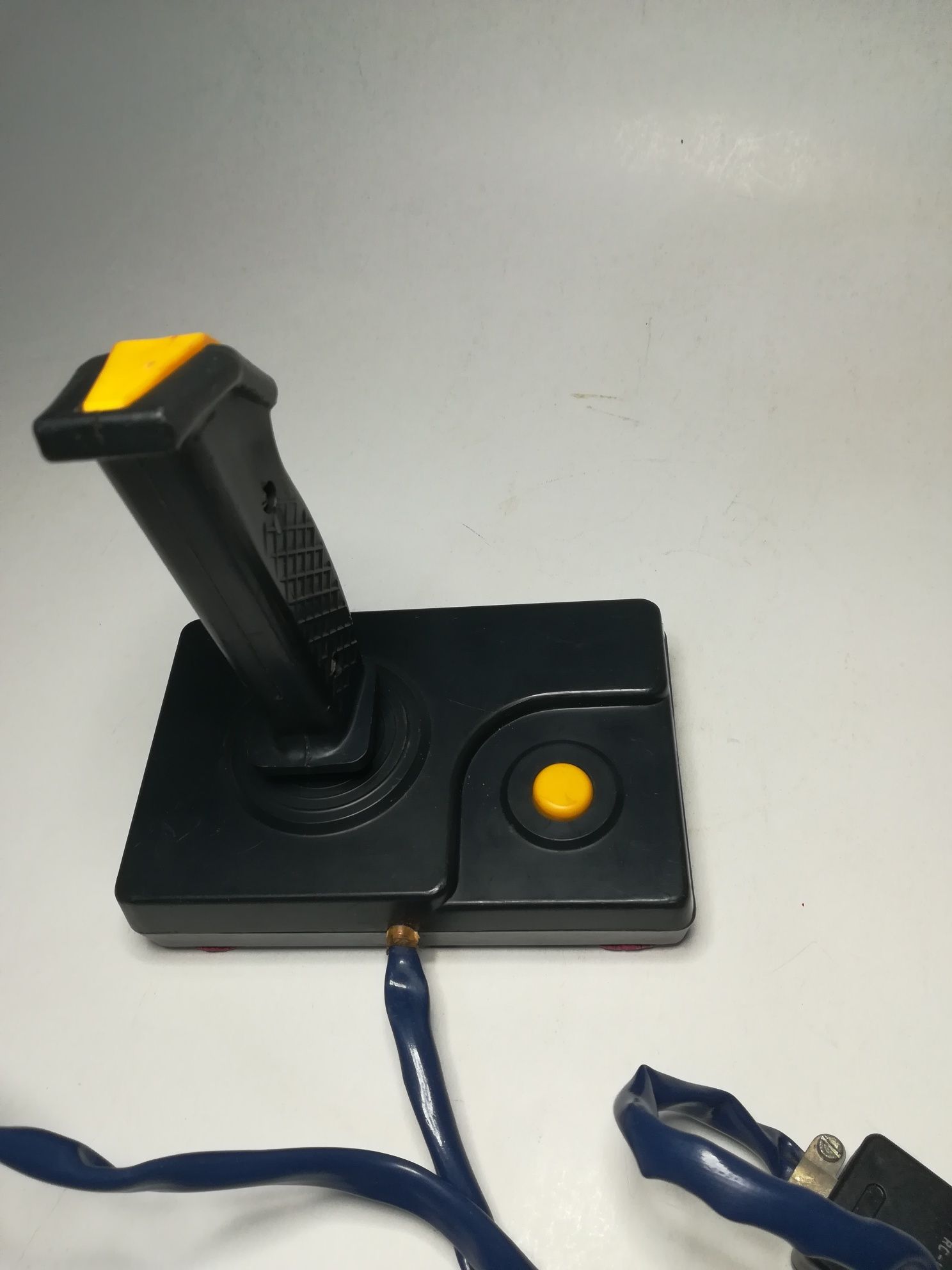 Controller joystick vechi Romanesc pentru calculator ICE Felix,HC,Cip