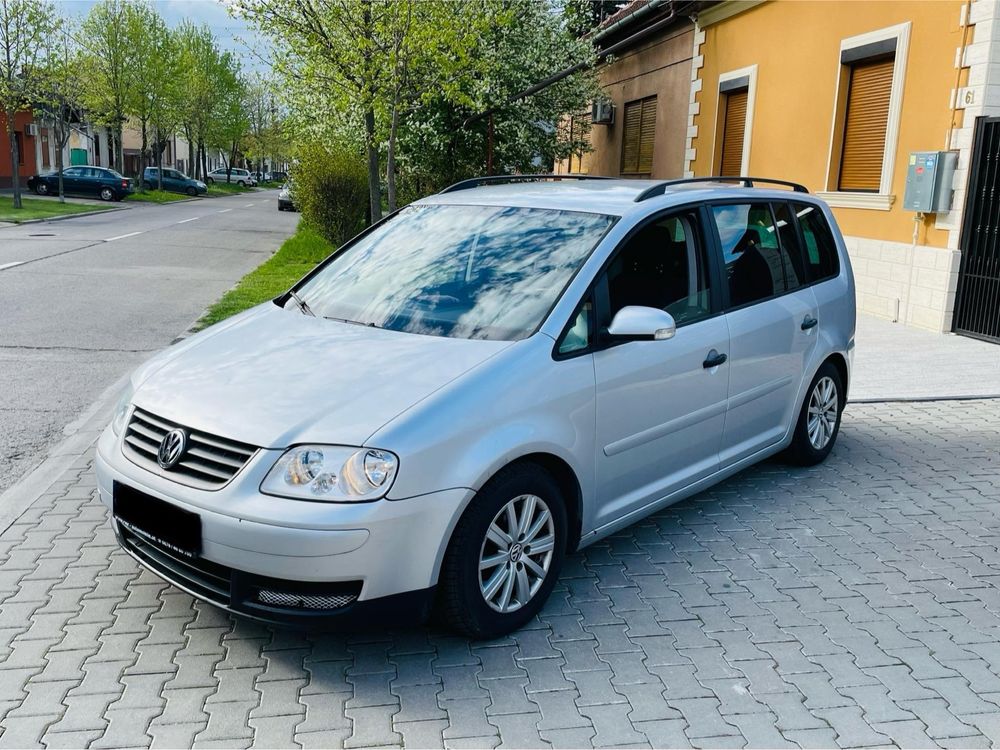 Vw Touran - Motor 1.9 TDi - An 2006 - 7 Locuri - 200000 Km Reali