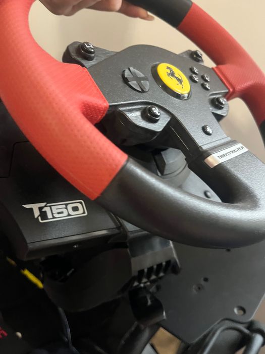 Playseat Challenge +волан Thurstmaster T150  и педали