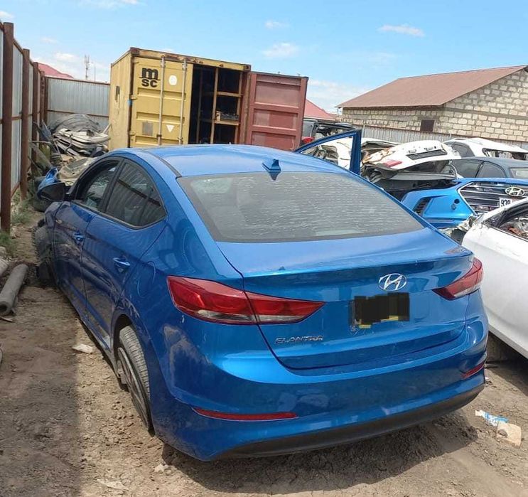 Hyundai Elantra 2017г об 2 автомат американец по запчастям