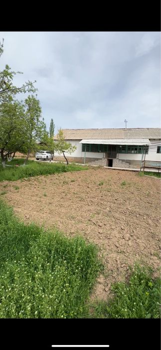 Продаю свою дом участок землю газлкент корамозор, гижал кишлогида