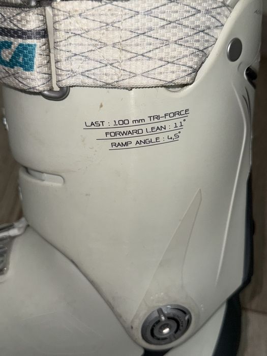 Дамски ски обувки rossignol и nordica 24