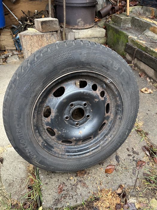 Vand anvelope de iarna 195/65/R15 (2xContinental si 2xMichelin)