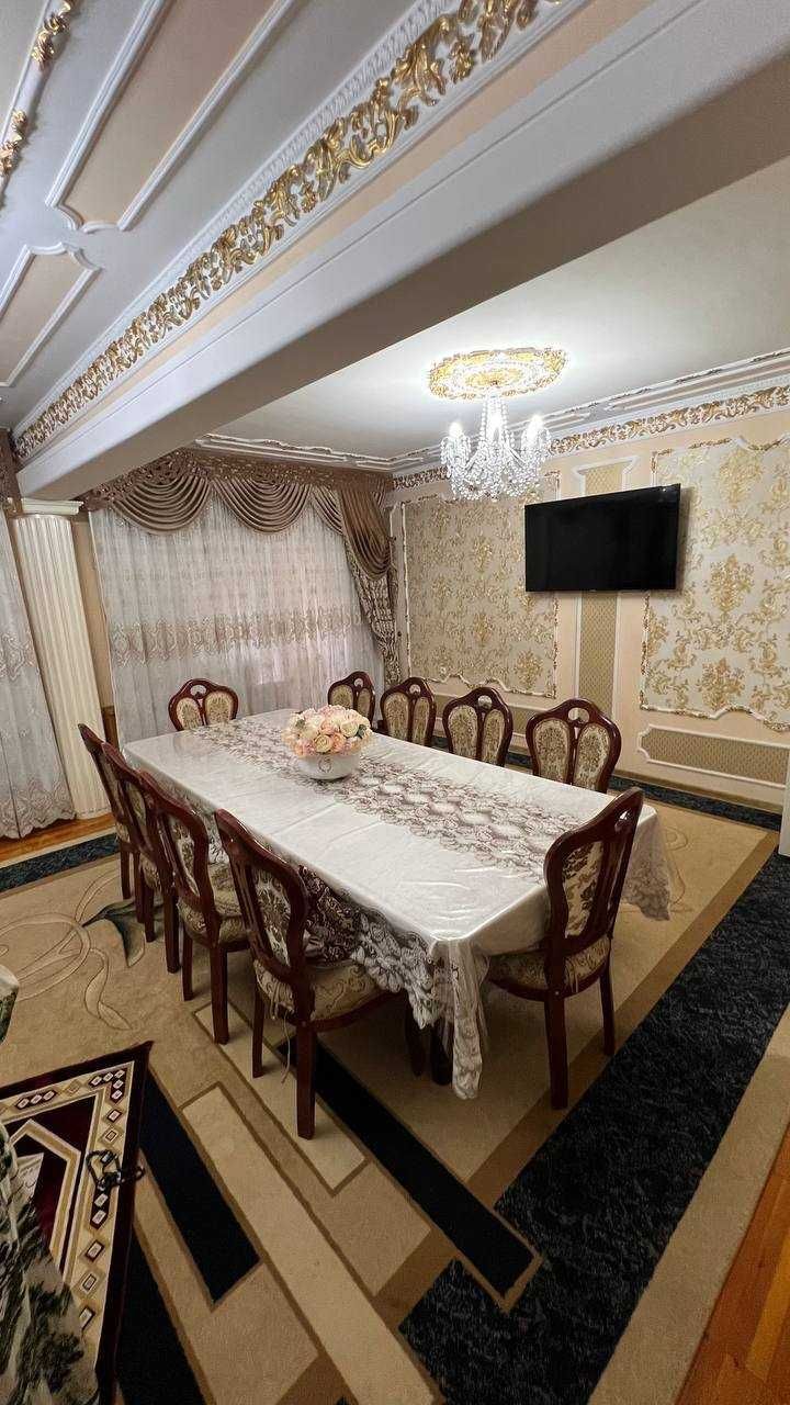 Юнусабад 18 квартал ул.Юнусата пересечение с ул.Актепа 115 кв.м 5\1\5