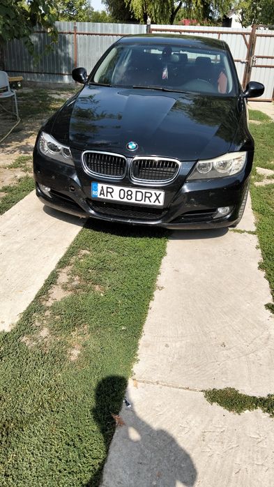 Vând sau schimb BMW 318d 2.0 din 2008.10.24 euro 5  facelifte