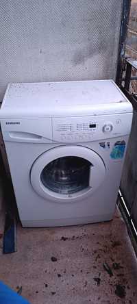 Продам стиральную машинку автомат