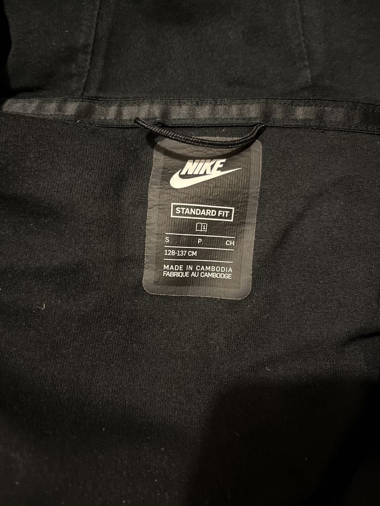 Aнцузи Nike tech fleece