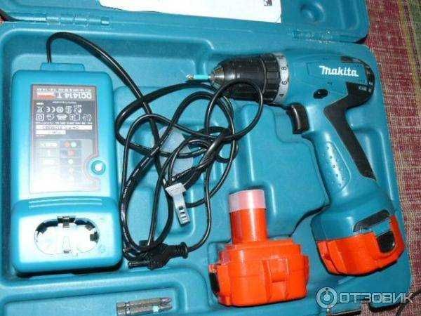 Шуруповерт Makita