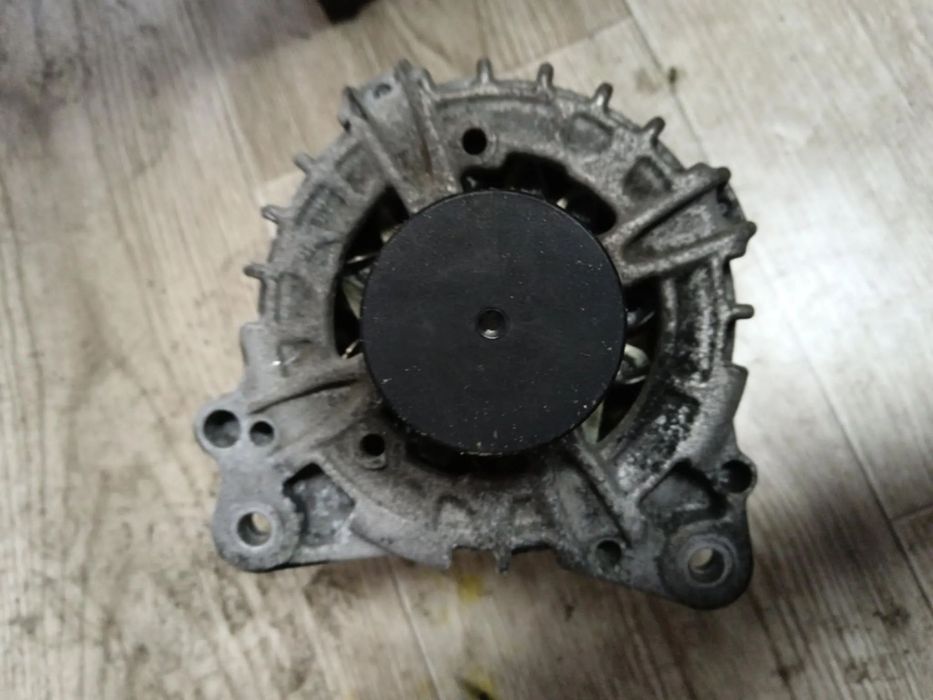 Alternator BOSCH 150 A Audi A4 B8 Q5 A6 C7 Motor 2.0 Diesel Euro 5 cod 03L903017