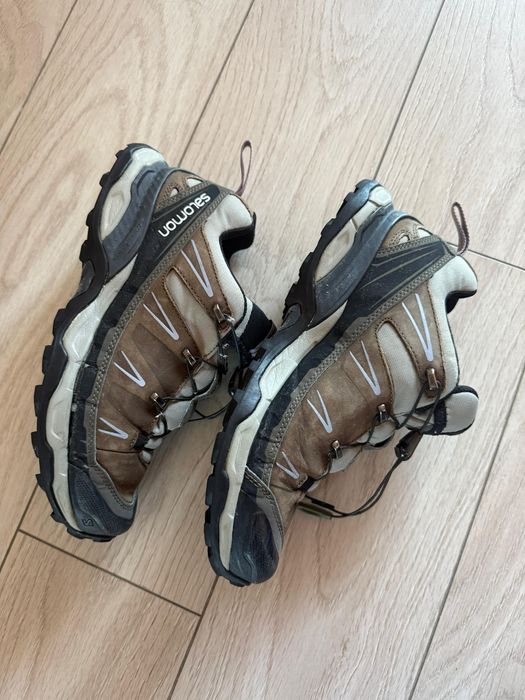 Salomon marime 40