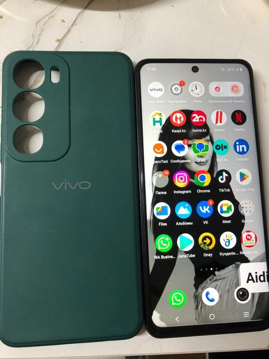 Продам срочно телефон