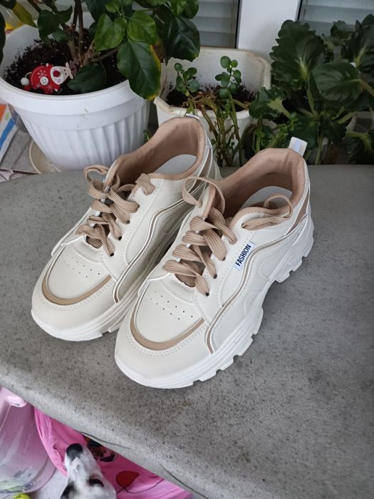 Дамски маратонки