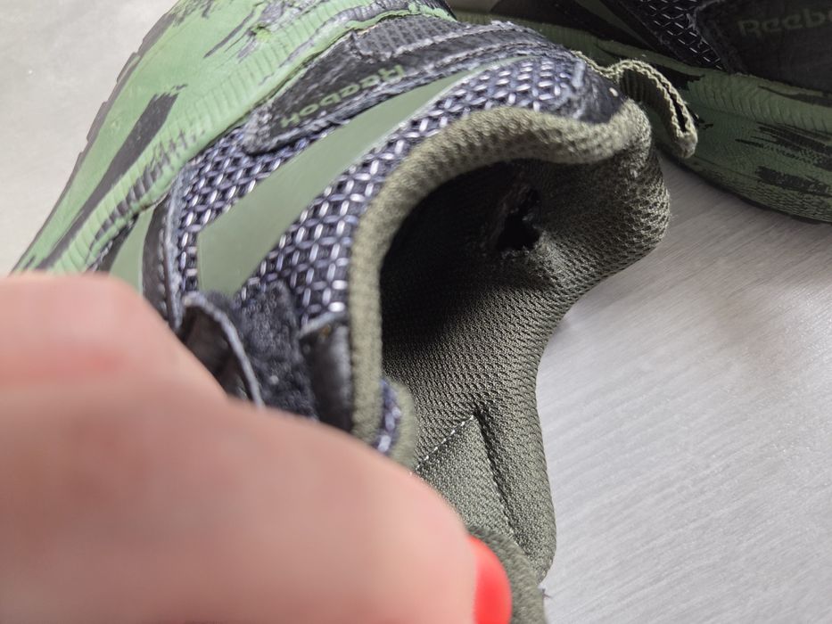 Pret mic! Adidași Reebok băieți, mărimea 34 (22 cm), de plimbare