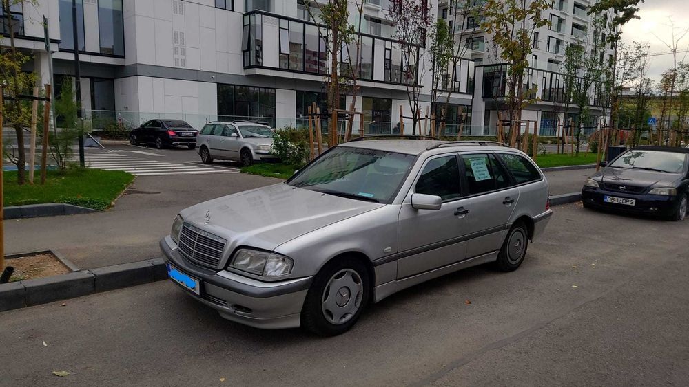 Vand Mercedes - Benz C class W202 220D break automata