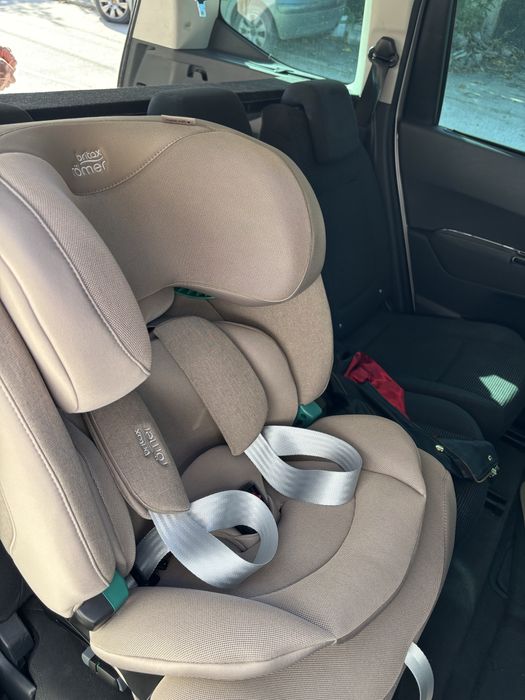 Столче за кола Britax romer Advansafix PRO