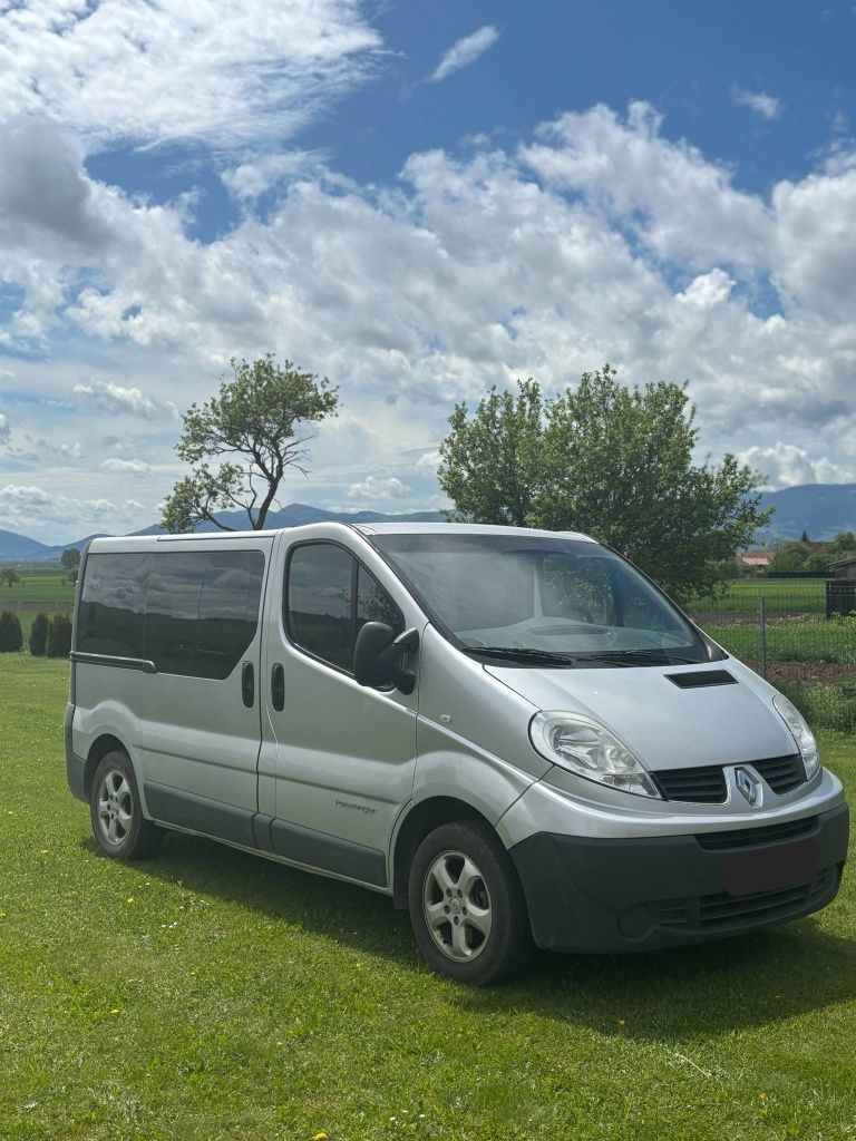 Renault trafic 2011,8+1 persoane