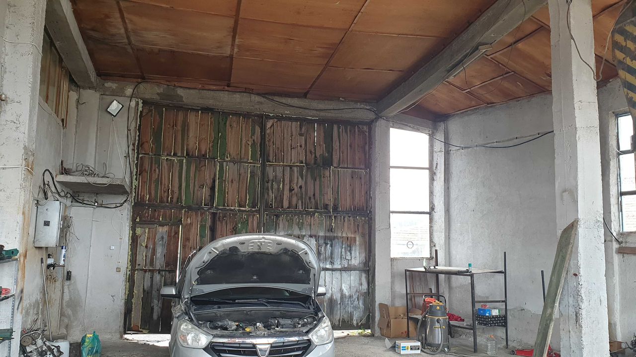 Продава се Промишлена сграда в с. Долно Драглище, Област Благоевград - 700 кв.м за 98 €/кв.м - Снимка #9