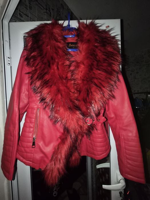 Ново дамско  кожено яке