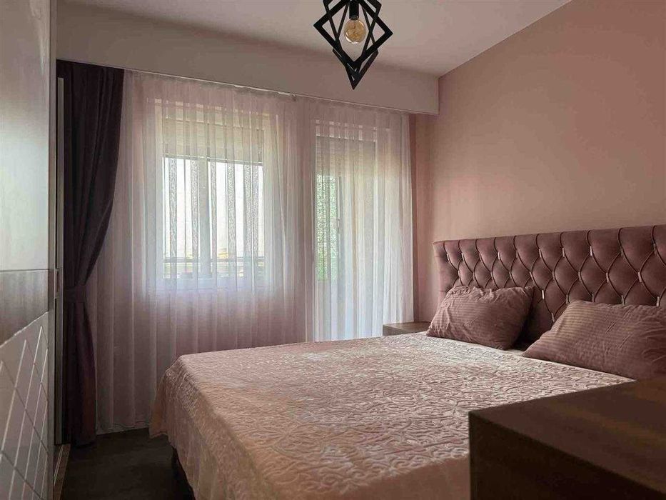 Дава се под наем Тристаен апартамент в Пловдив, Захарна фабрика - 92 кв.м за 464.1 € - Снимка #2