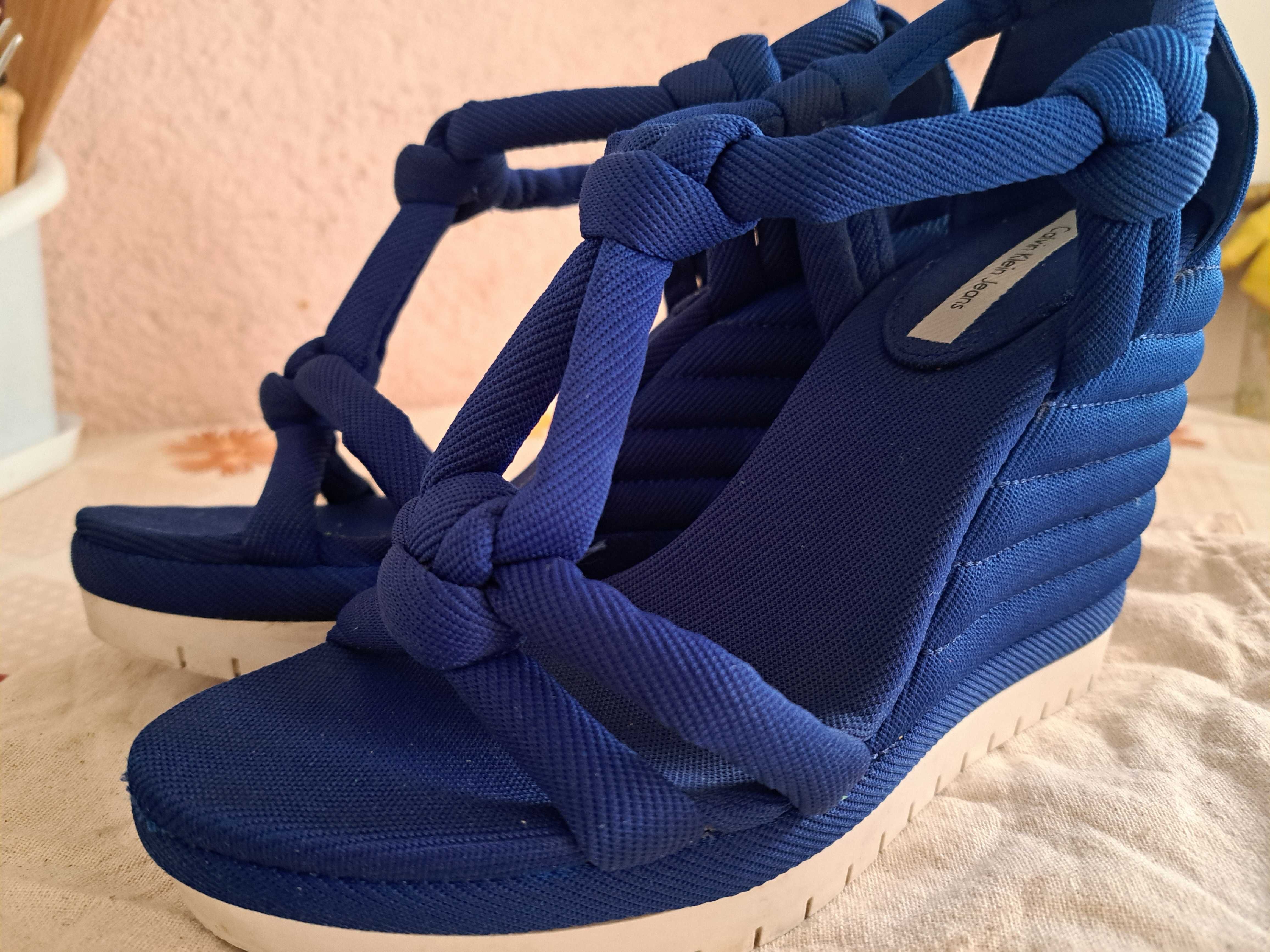 Сандали  Kalvin Klein Jean's 38 номер ,платформа