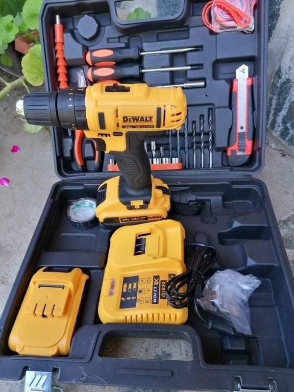 Акумулаторен винтоверт dewalt 36v.