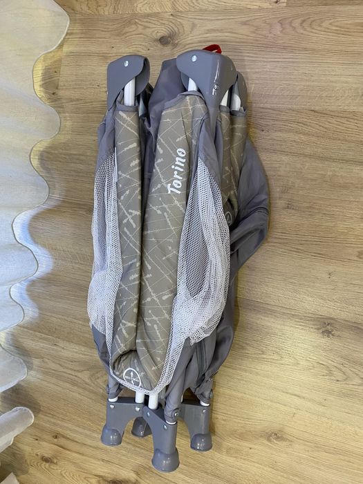 Преносима бебешка кошара