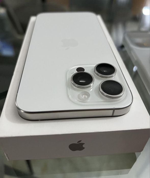 Iphone 15 pro max impecabil !