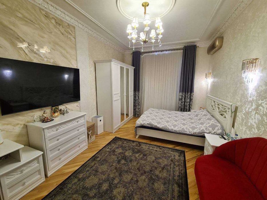 Продам ЕвроДом Академгородок 4,7 сотки