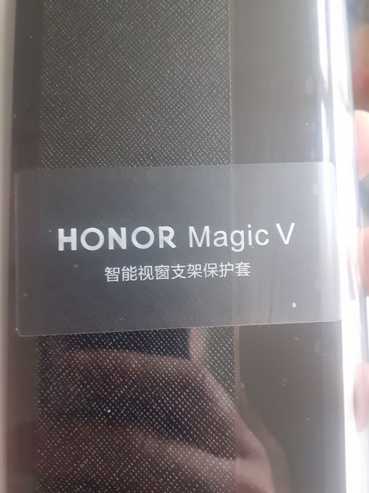 Vând husa Honor Magic V