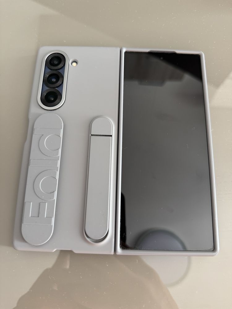 Samsung Galaxy Z Fold 6