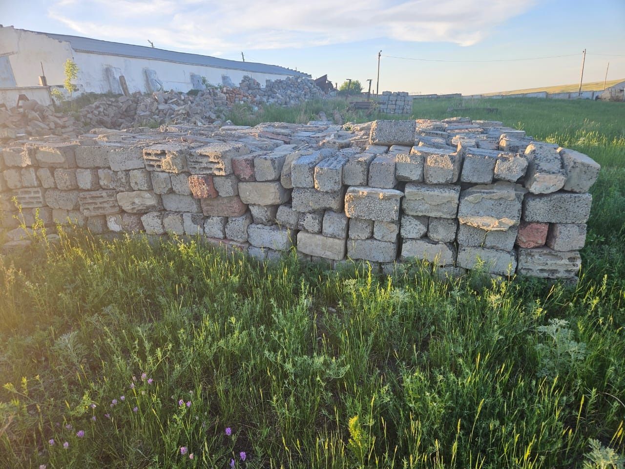Продам строиматериалы плиты