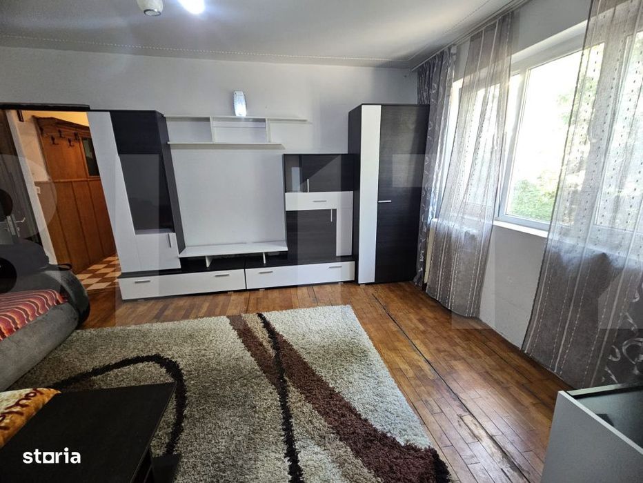 apartament de vanzare, cu 2 camere, 40 mp, zona Blascovici