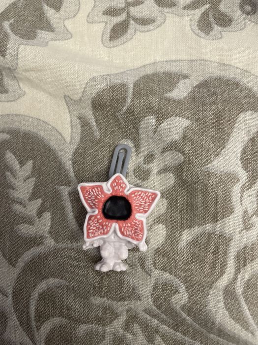 обычный белый демогоргон