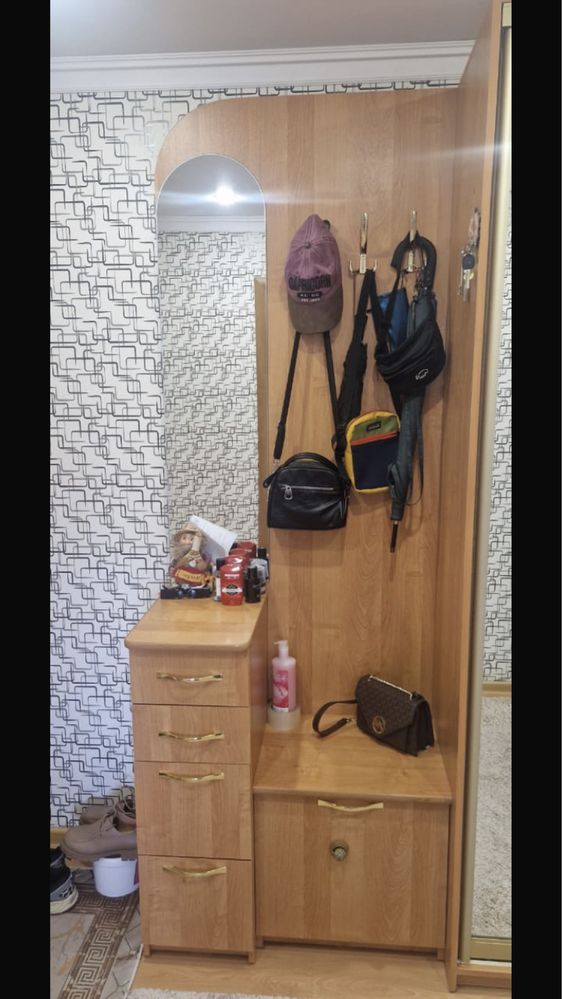 Продам прихожку