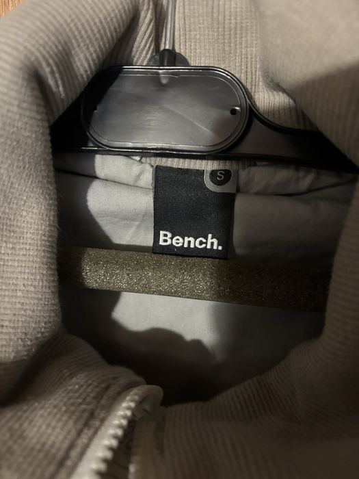 Jacheta Primavara Bench