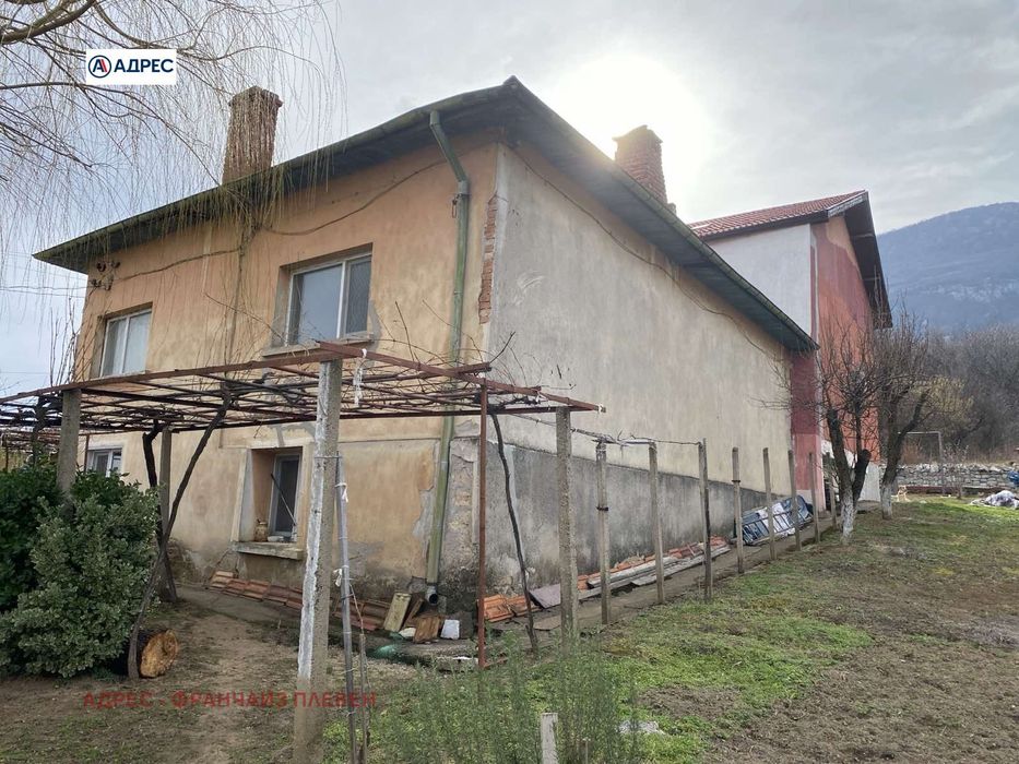 Къща в Враца, област-с.Паволче площ 81 цена 92033