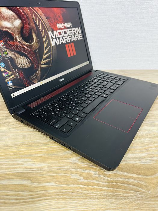 Недорого DELL Core i5+GTX960-4 ГБ Мощный, Игровой ноутбук для Игр