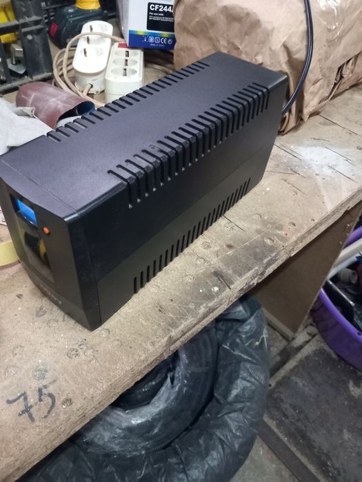 Ups NJOY HORUS PLUS  800. Stabilizator de curent pentru calculator