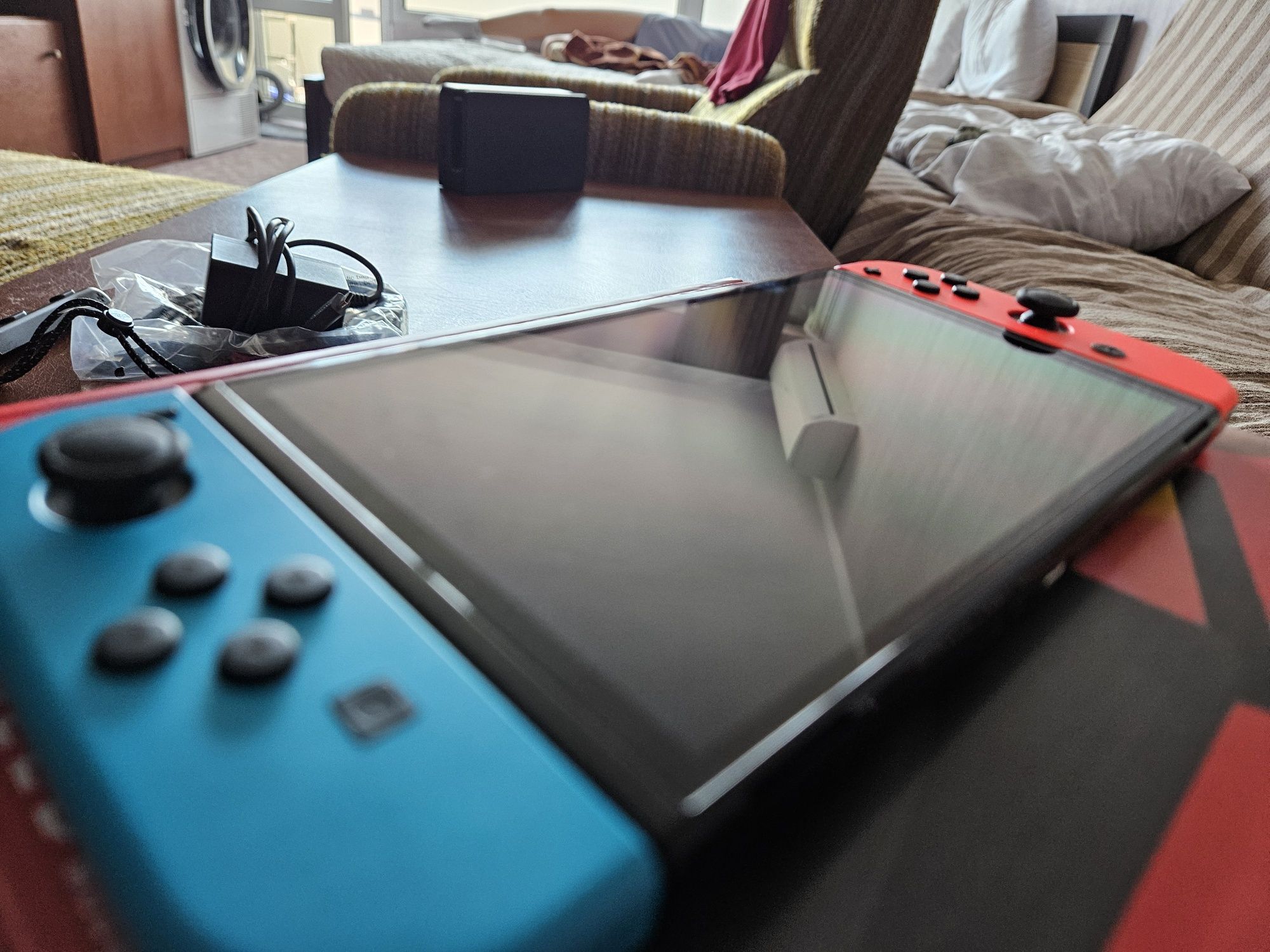 Конзола Nintendo Switch OLED (Neon Blue/ Red Joy - Con)