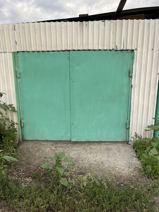 Продам ворота гаражные