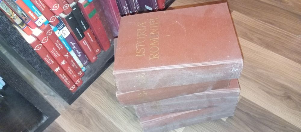 Istoria universala anticariat, istoria romaniei anticariat
