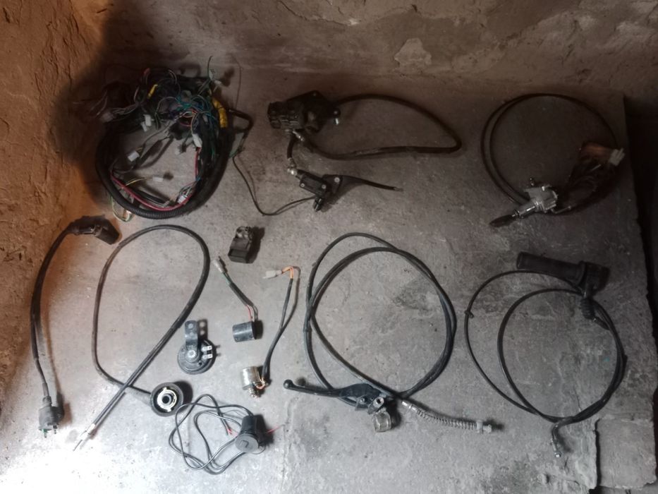 Продам мото запчасти