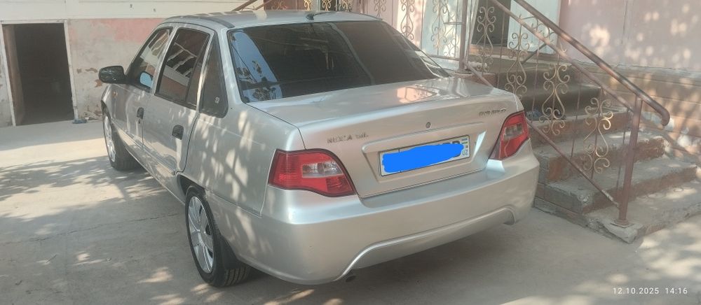 Nexia 2 Сотилади