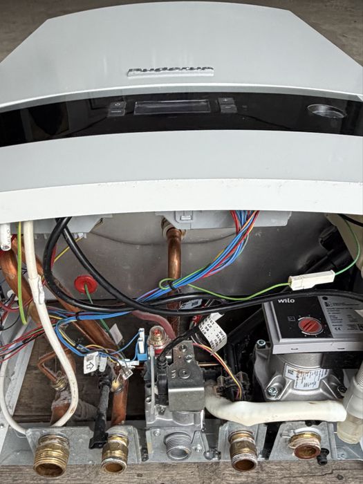 Centrala termica Buderus Logamax plus