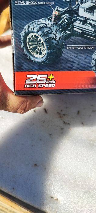 Masinuta telecomanda RTR 29km/h si Salupa  racing