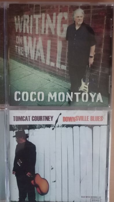 Музыка разных направлений и стилей на CD -дисках.