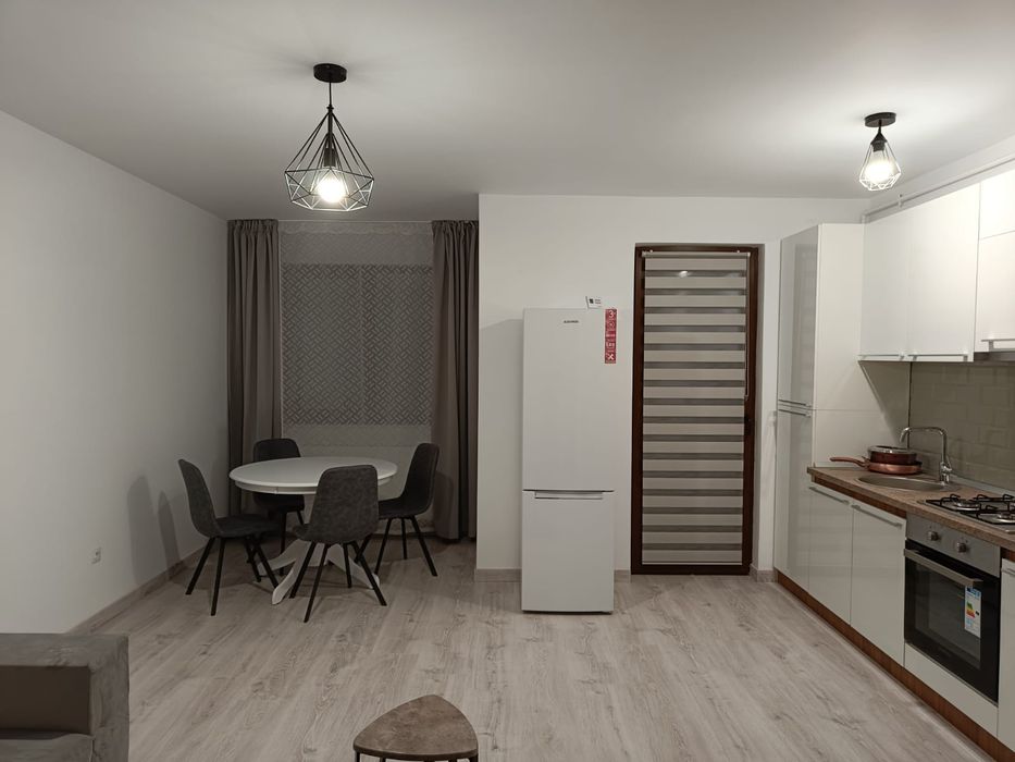Închiriez apartament 2 camere str Sub Cetate, Floresti