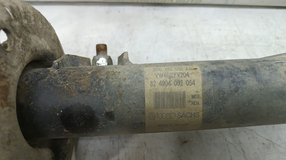 Amortizor stanga fata 3c0413031aa 1.9 tdi Volkswagen VW Passat Varian