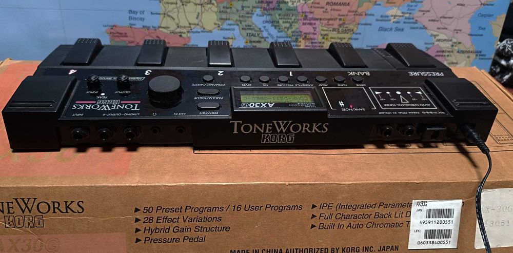 Procesor multiefect Korg AX30G (pentru chitară electrică )