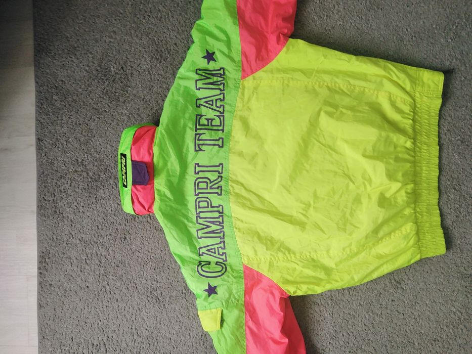 Vand haina dama,sport de iarna/sporturi de iarna calitate.mar. M